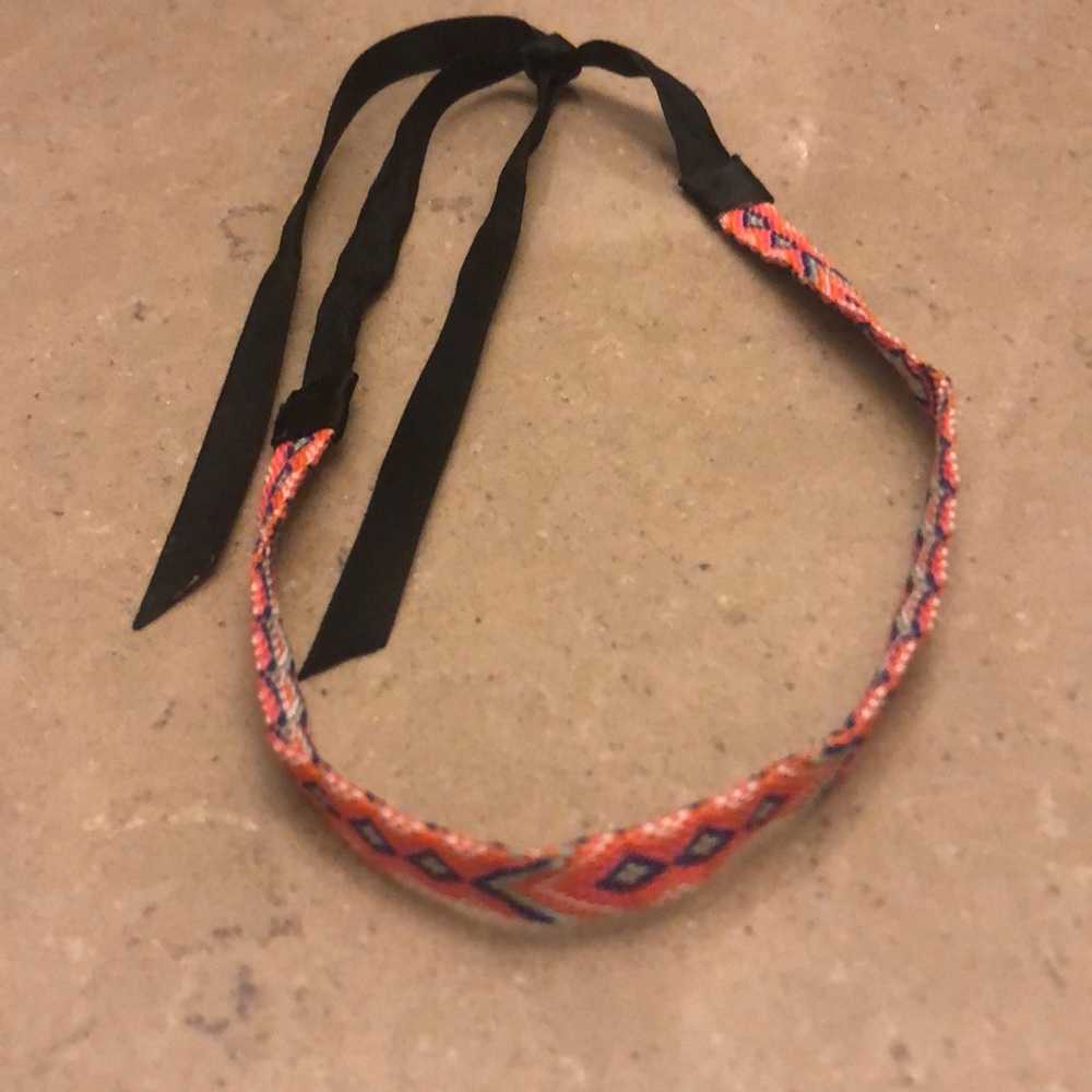 Choker necklace